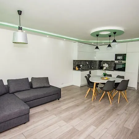 Beautiful Modern Flat With A Mountain View